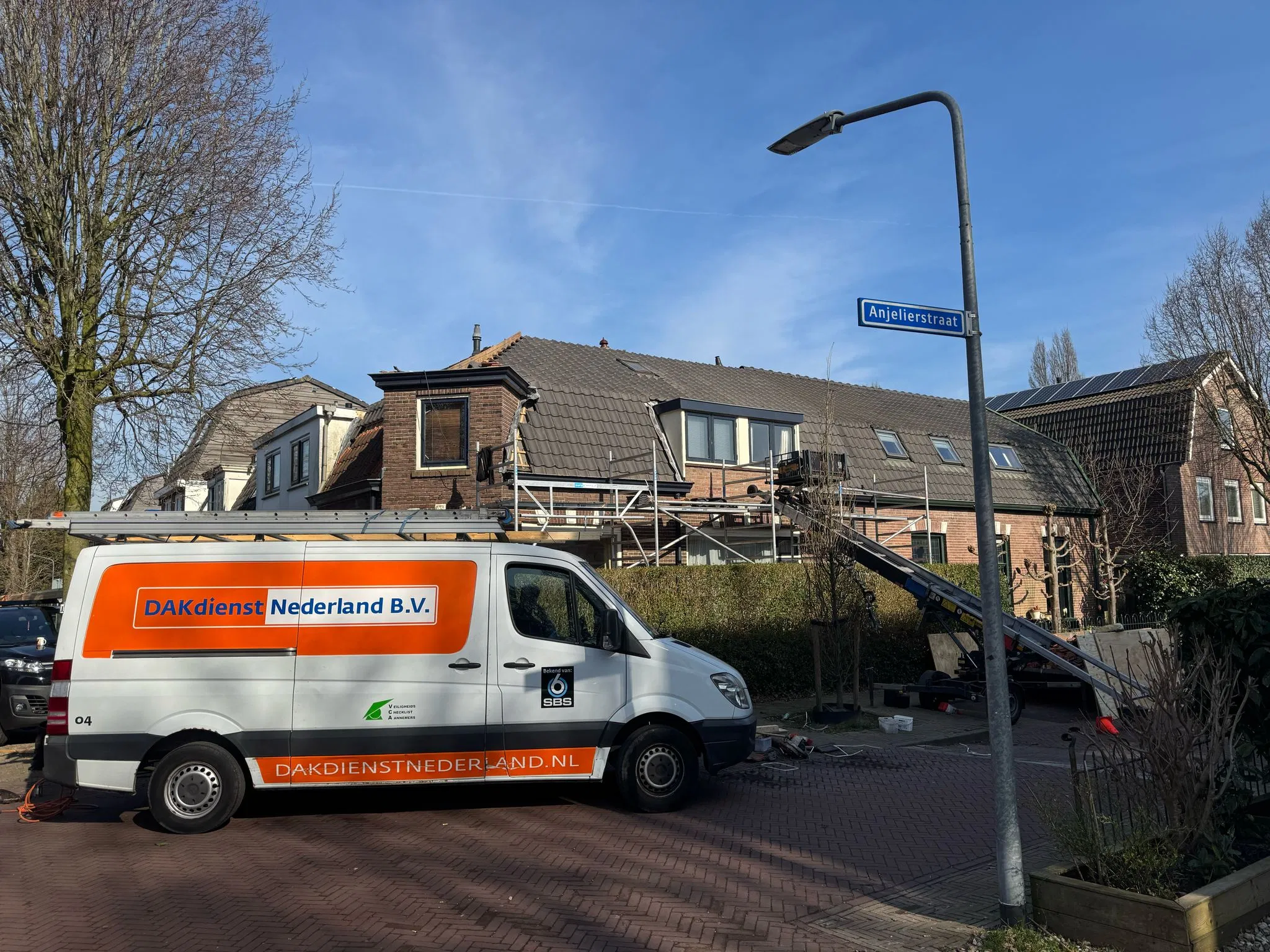 Dakdienst nederland werkbusje