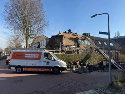 dakdienst nederland onderweg